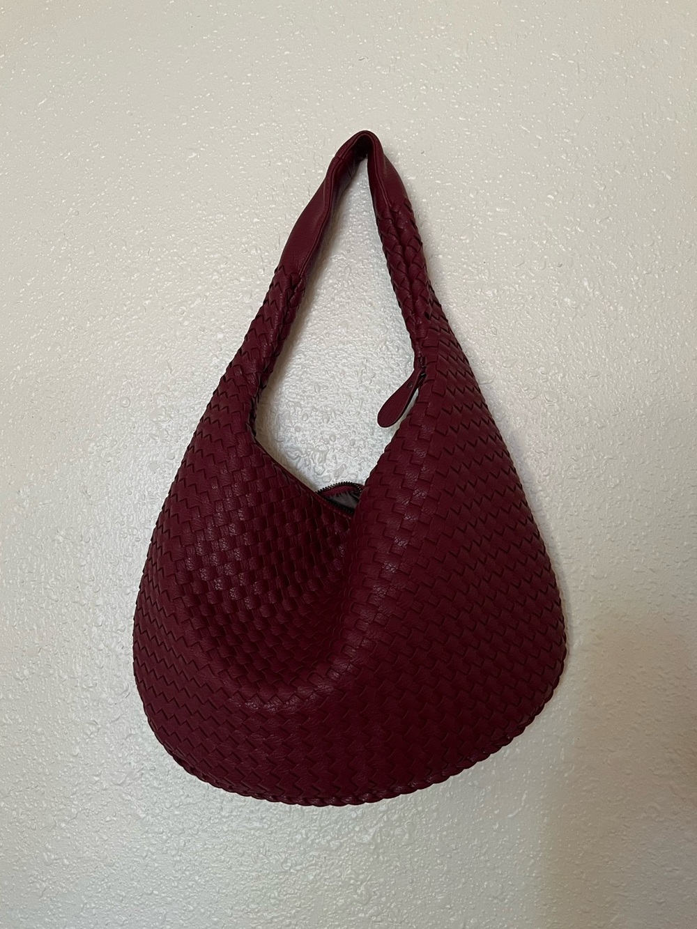 Vegan woven burgundy hobo bag